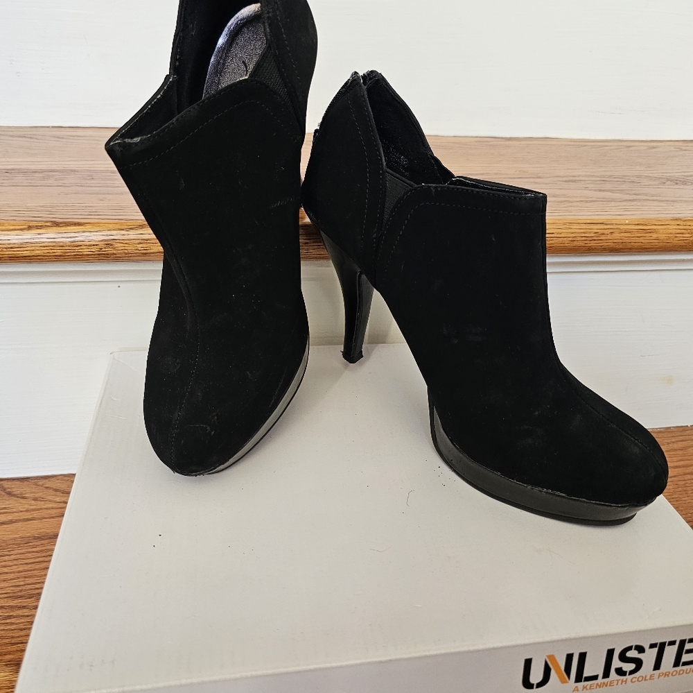 Womens Low Cut Boots by Kenneth Cole-Unlisted; Black Suede, Size: 8.5 M